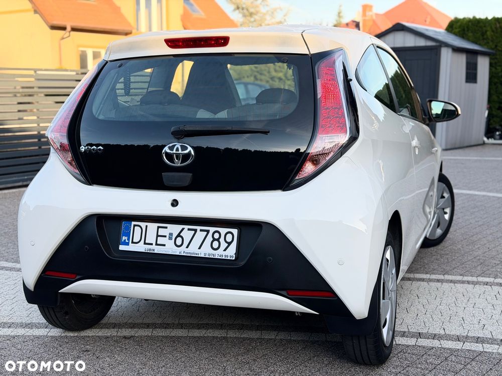 Toyota Aygo x-clusiv - 4