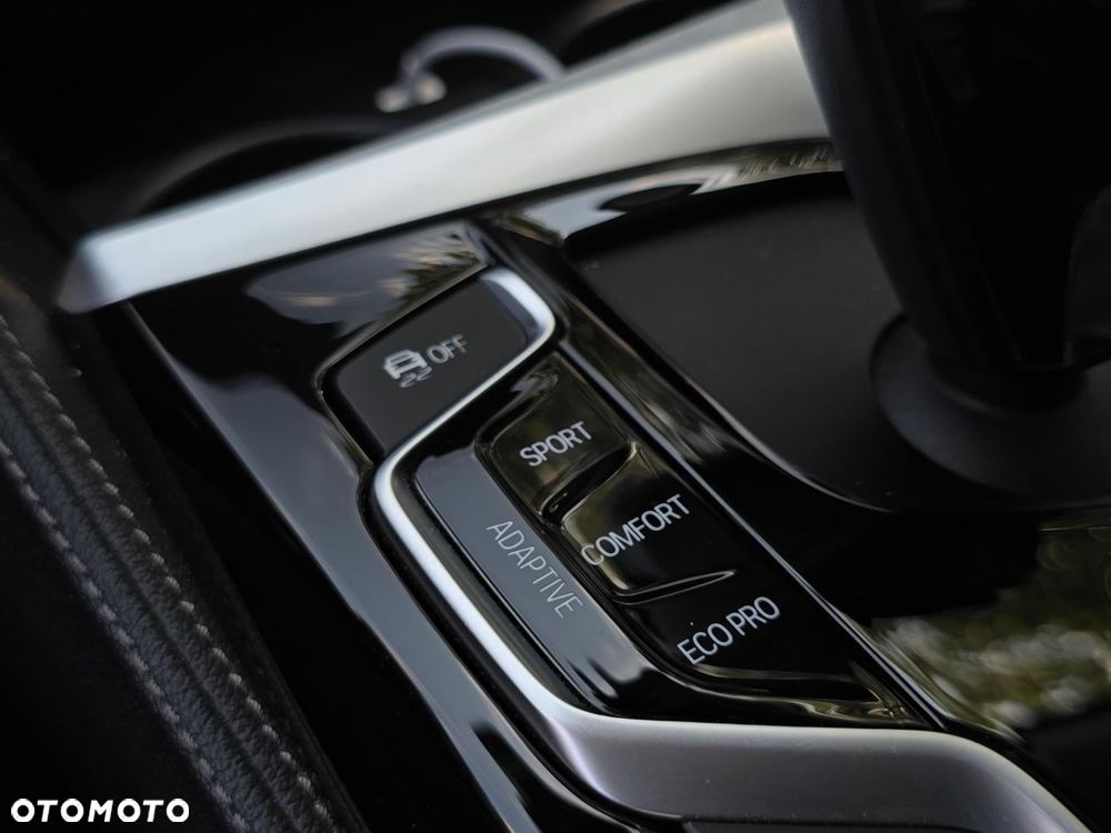 BMW Seria 5 520d - 23