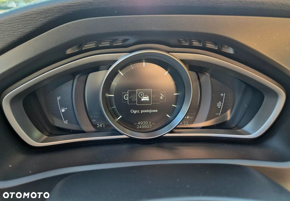 Volvo V40 - 14