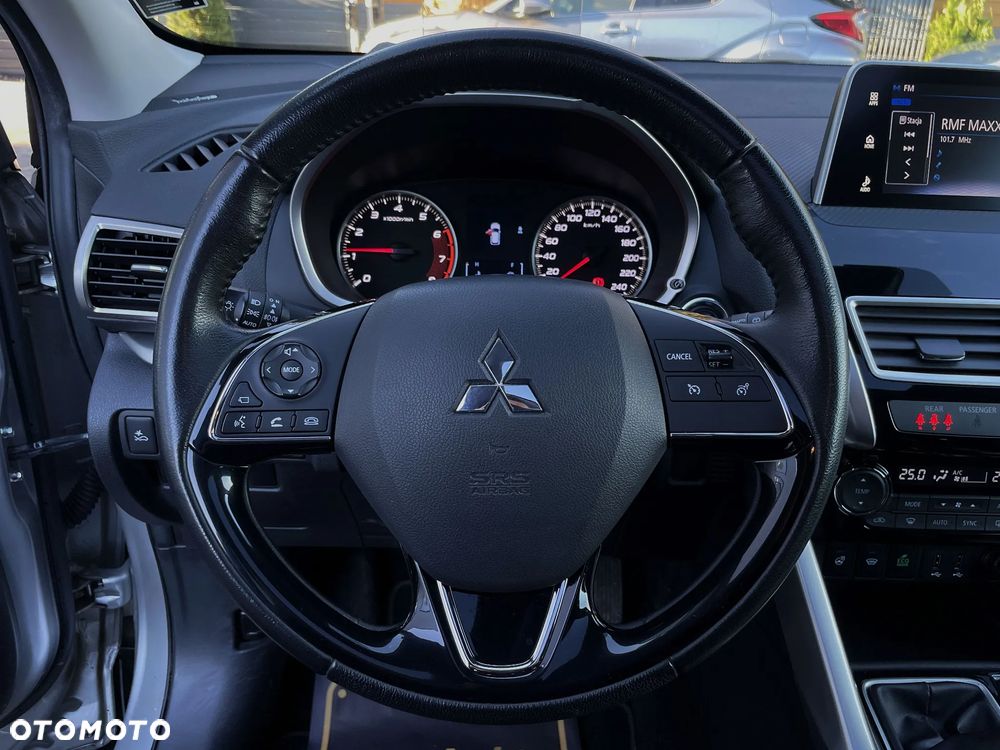 Mitsubishi Eclipse Cross 1.5 T Intense - 23