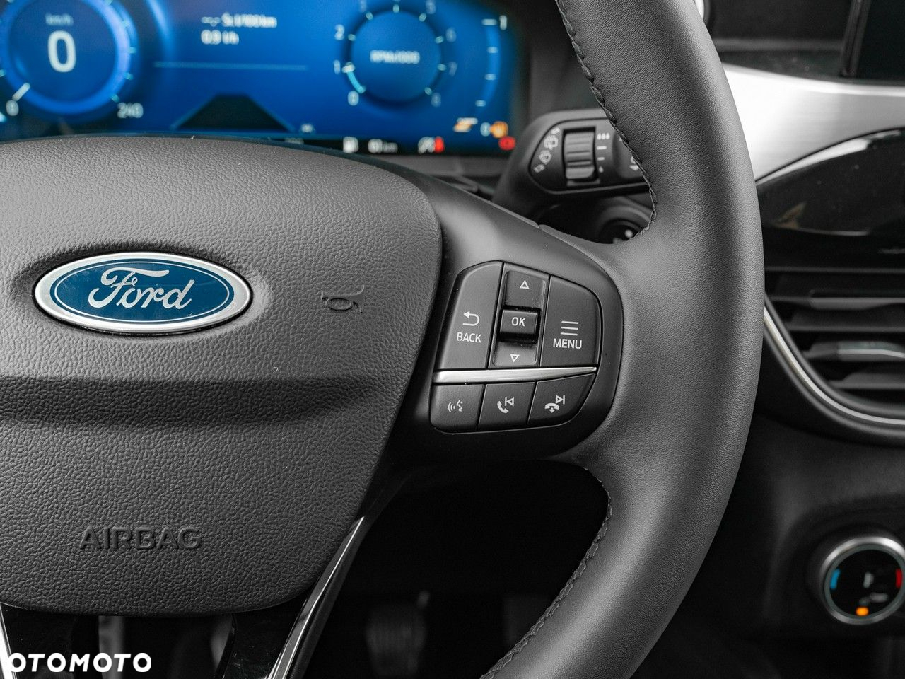 Ford Kuga 1.5 EcoBoost FWD Titanium - 18