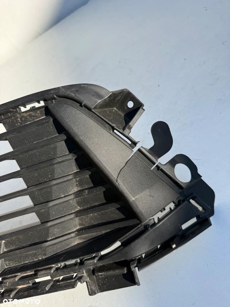 PEUGEOT 2008 II LIFT KRATKA ŚRODKOWA ZDERZAKA 9852659480 - 9