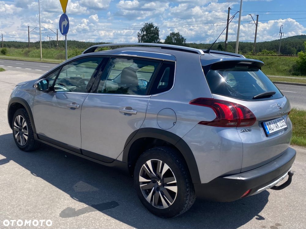 Peugeot 2008 BlueHDi 100 STOP & START Allure - 13