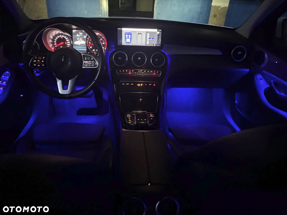 Mercedes-Benz Klasa C 220 d 9G-TRONIC - 37