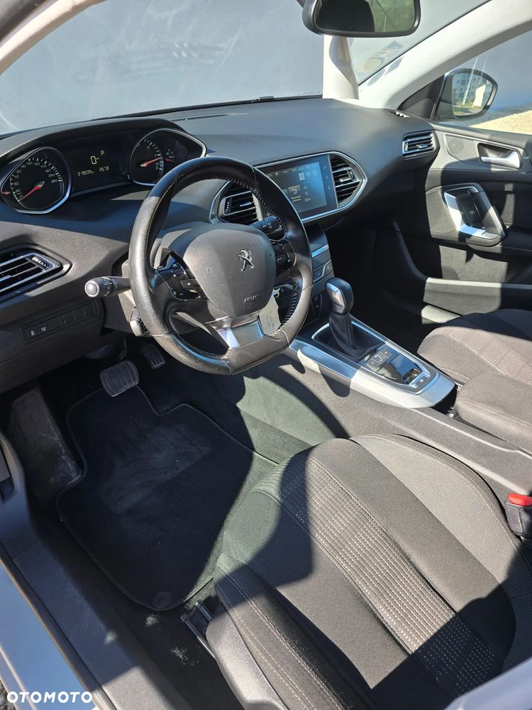 Peugeot 308 - 16