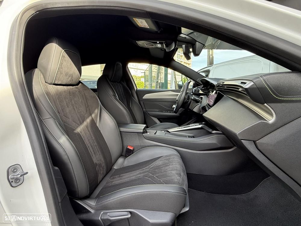 Peugeot 308 1.2 PureTech GT EAT8 - 47