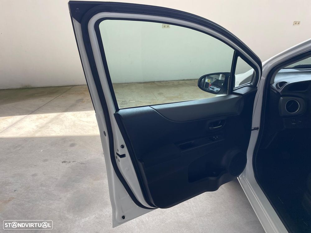 Toyota Yaris 1.33 VVT-i Active - 16