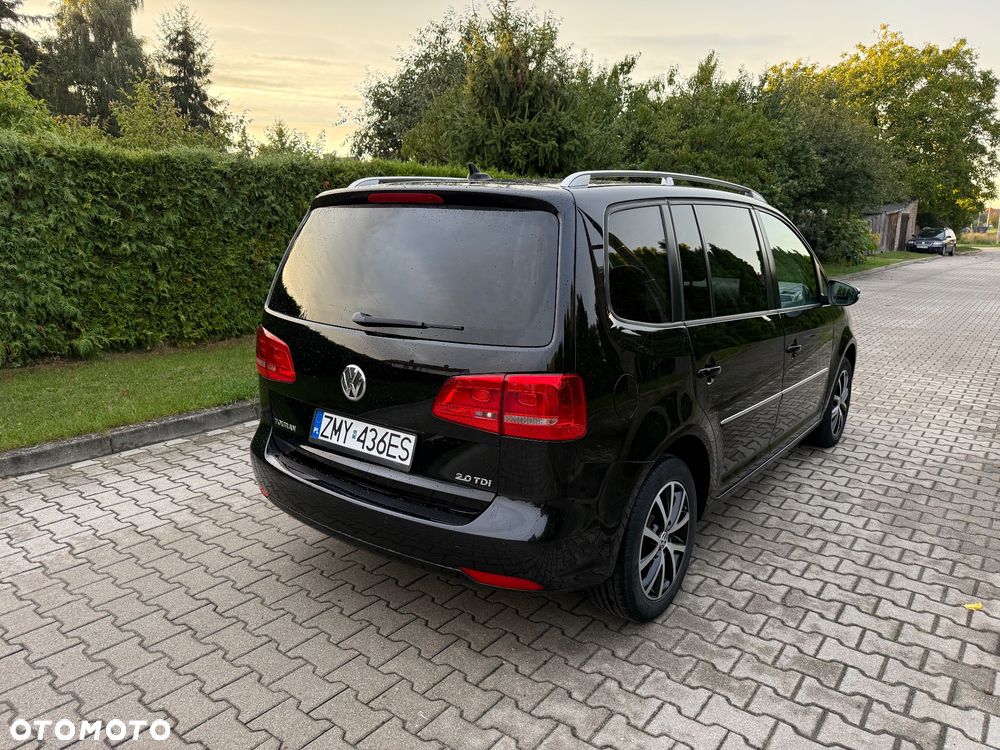Volkswagen Touran 2.0 TDI DPF DSG Highline - 4