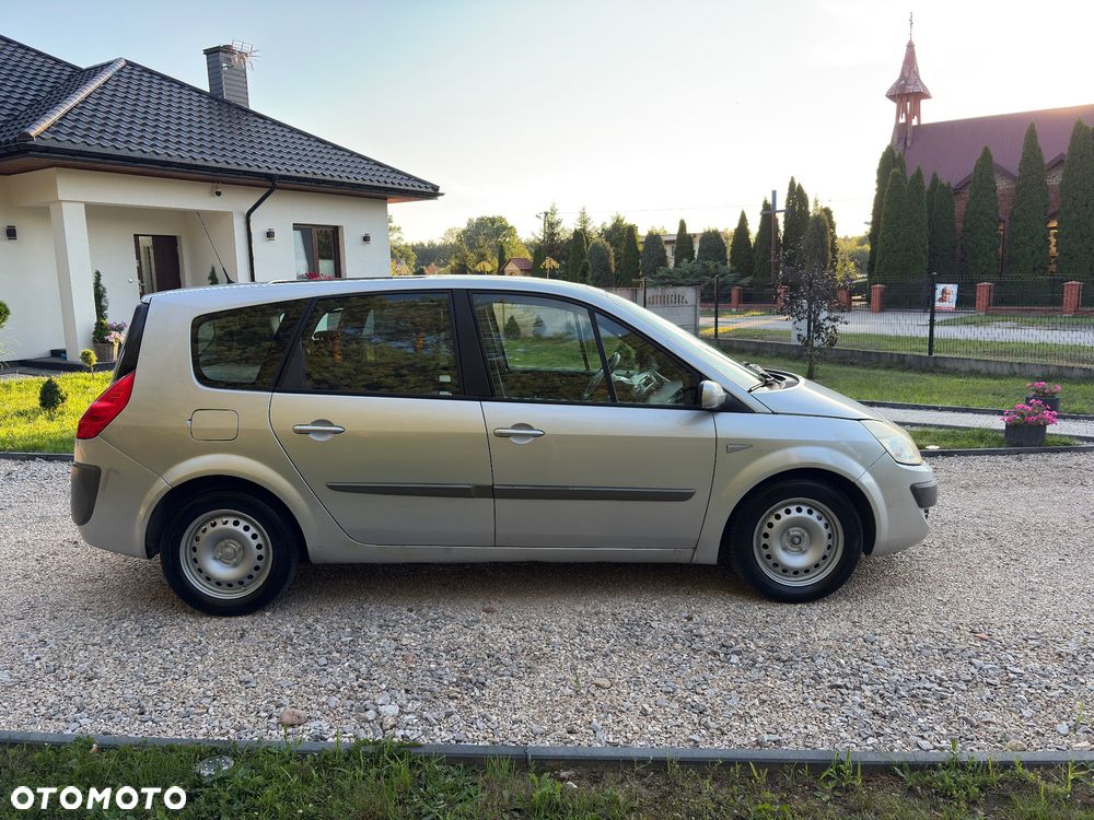 Renault Grand Scenic - 6