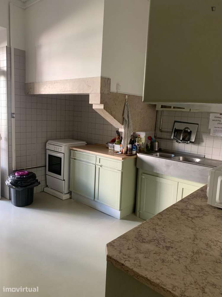 Quarto - localizado em São Bento Lisbon - Grande imagem: 2/35