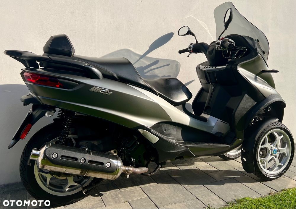 Piaggio MP-3 - 6