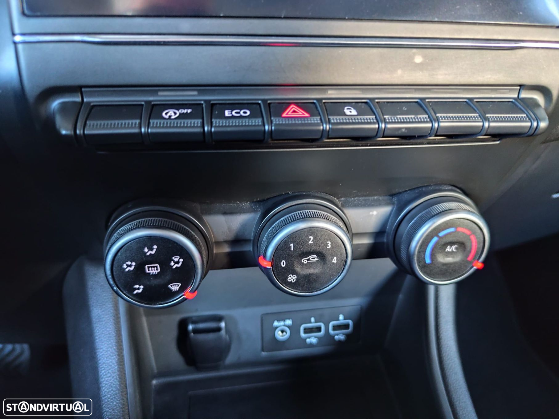 Renault Captur - 19