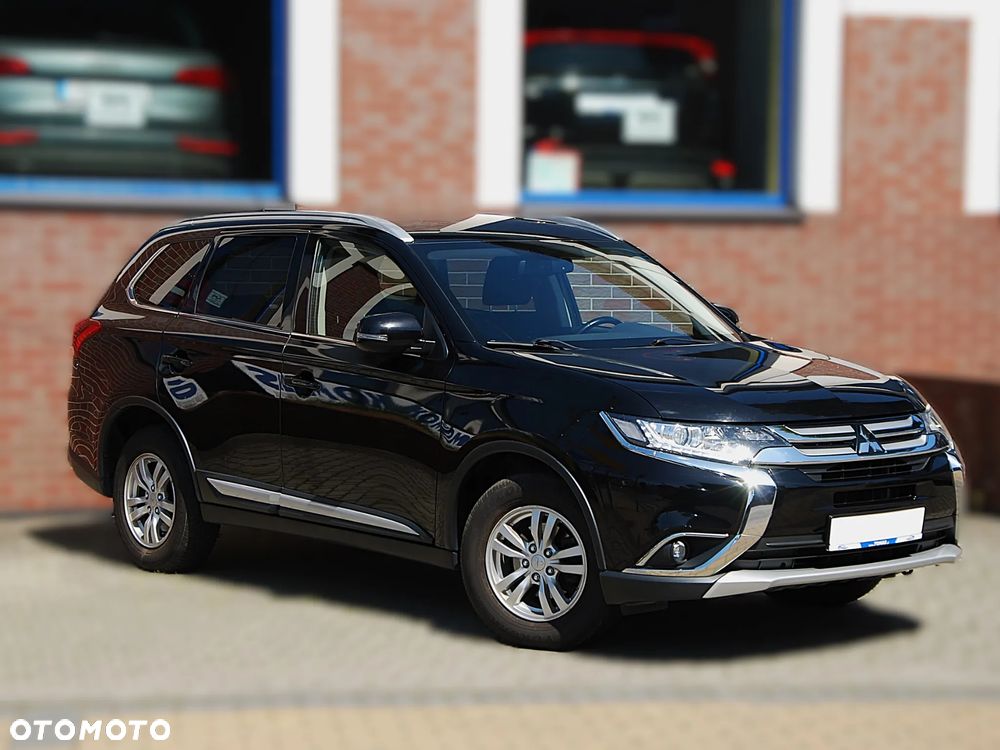 Mitsubishi Outlander 2.0 Intense + 4WD CVT - 23