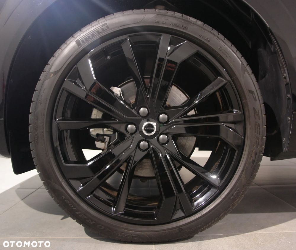 Volvo XC 60 B5 B AWD Ultimate Black Edition - 11