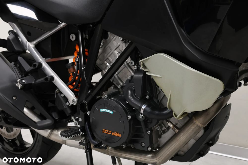 KTM Adventure - 21