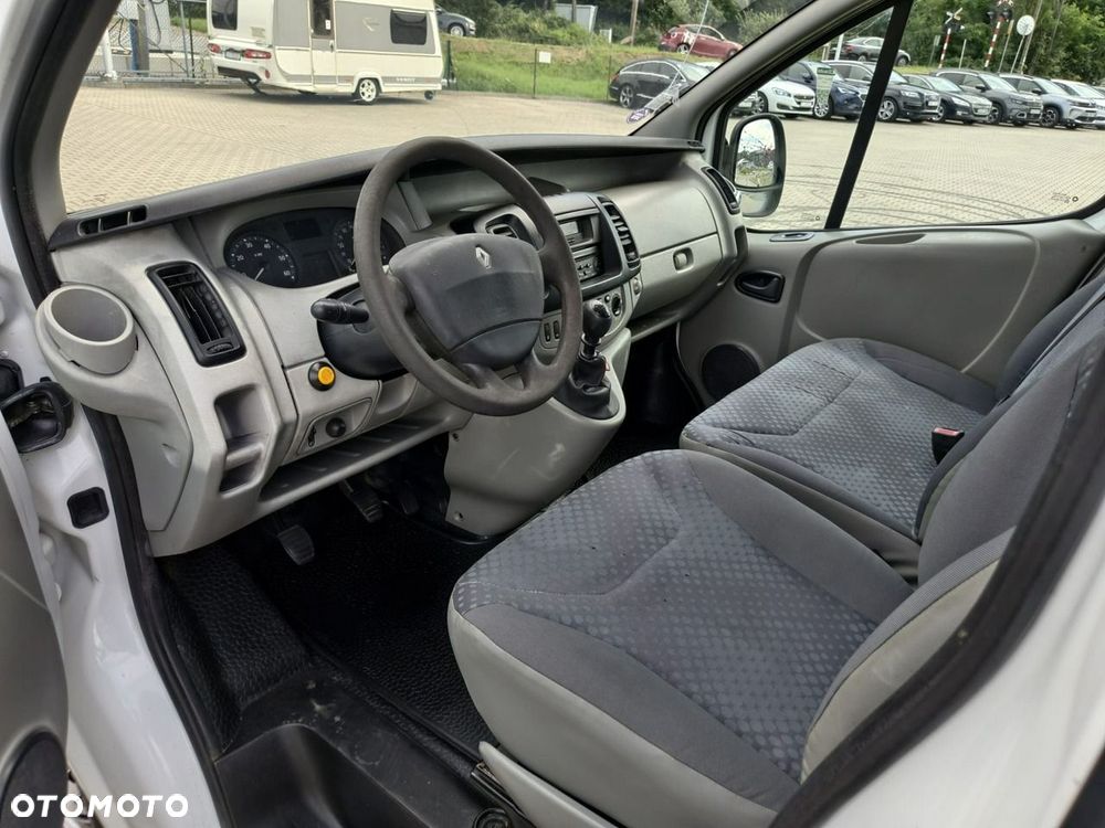 Renault Trafic - 10