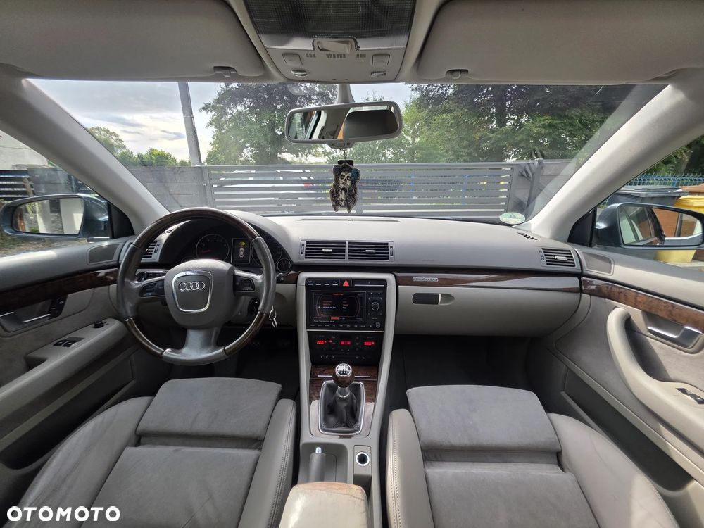 Audi A4 Avant 1.8T Quattro - 16