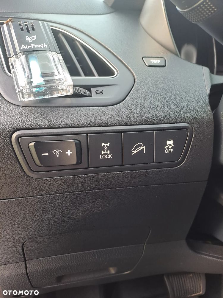 Hyundai ix35 2.0 CRDi 4WD Automatik Premium - 19