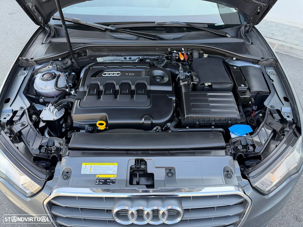 Audi A3 Sportback 1.6 TDI Advance Ultra — fotografia 55