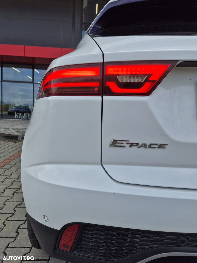 Jaguar E-Pace D150 AWD Base - 20