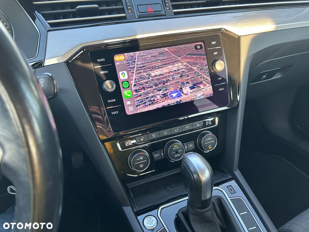 Volkswagen Passat 1.5 TSI EVO Elegance DSG - 16