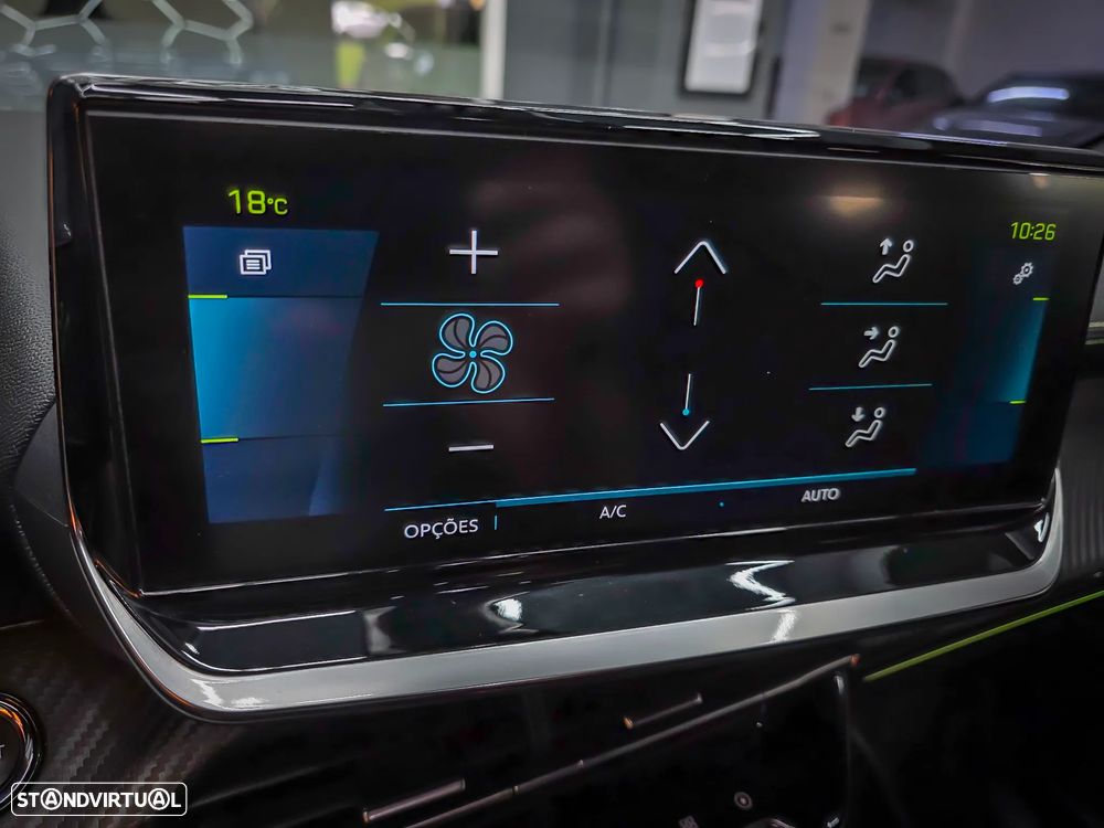 Peugeot e-208 GT Pack - 25