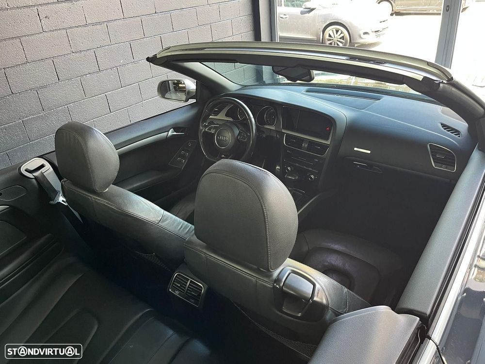 Audi A5 Cabrio 2.0 TDi Multitronic S-line - 36