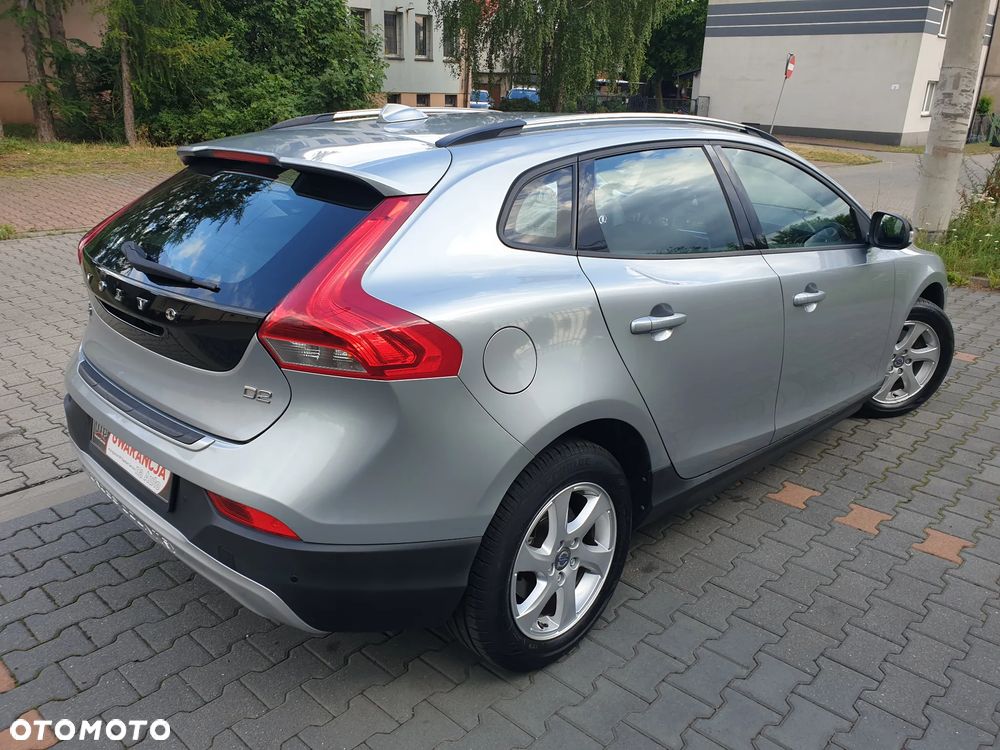 Volvo V40 Cross Country D2 Summum - 4