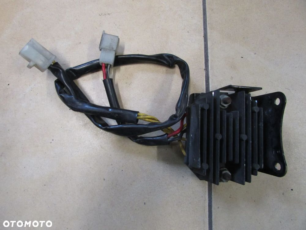 KTM 625 SMC nie 640 regulator napięcia - 1
