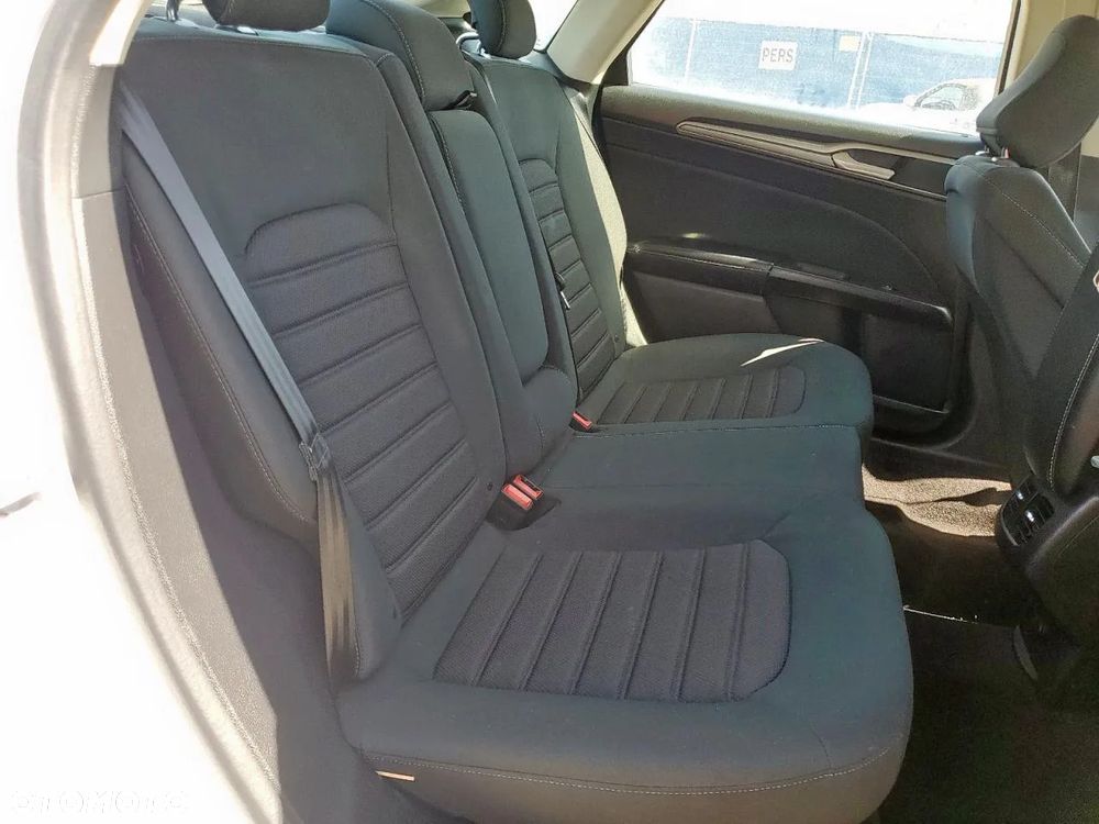 Ford Fusion 2.0 EcoBoost Titanium - 10