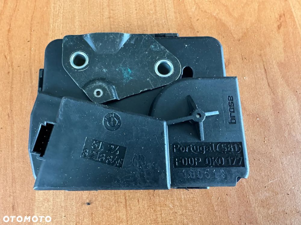Zamek klapy BMW  E91 8218848 - 1