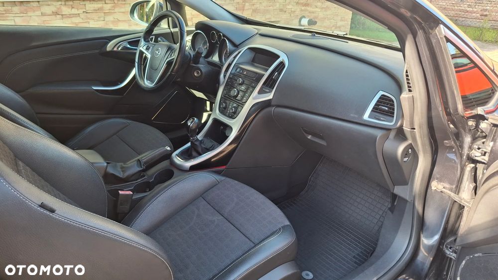 Opel Astra 1.7 CDTI DPF Start/Stop Active - 11
