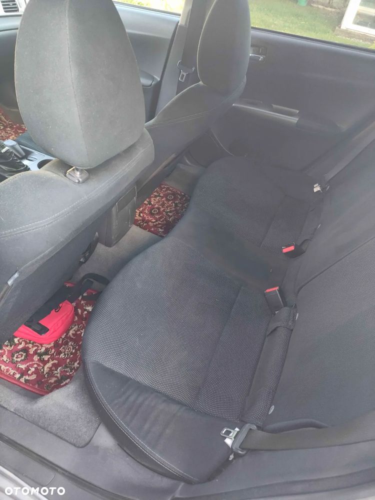 Subaru Impreza - 14