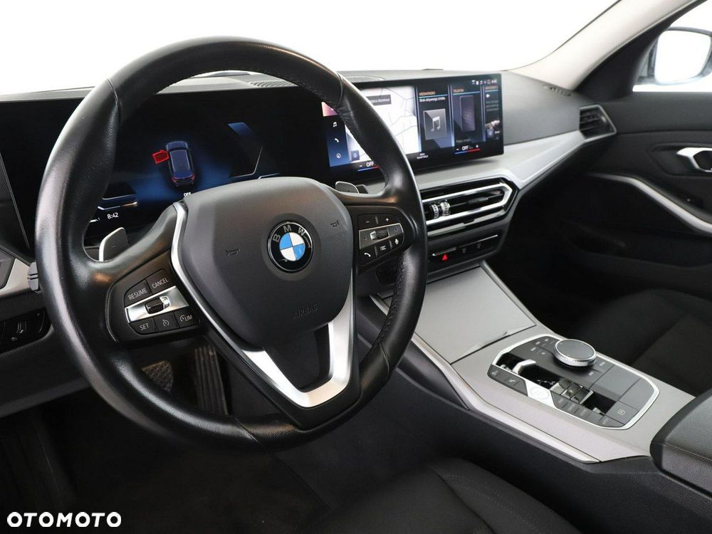 BMW Seria 3 318d - 14