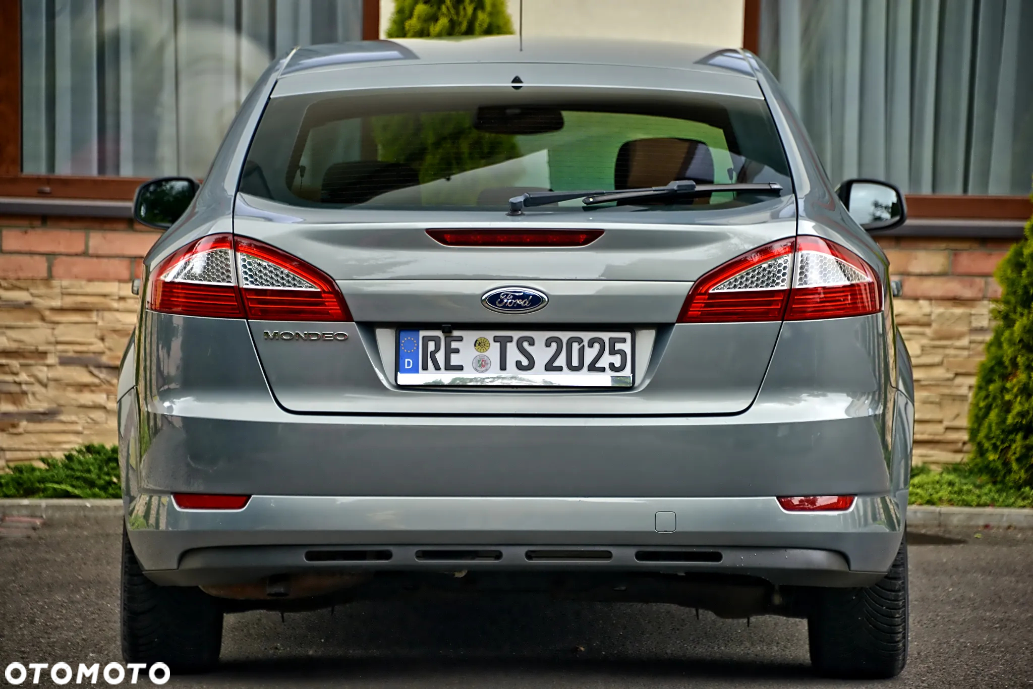 Ford Mondeo 1.6 Trend - 16