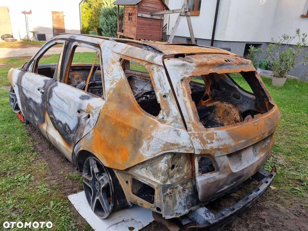 Mercedes-Benz GLE - 1