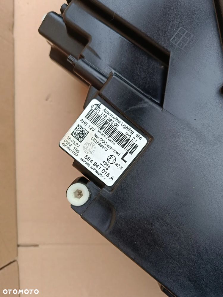 Full Led przedni lewy Skoda Octavia IV 4 lampa 5E4941015A - 3