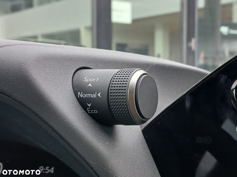 Lexus UX 300h F Sport Design - 39