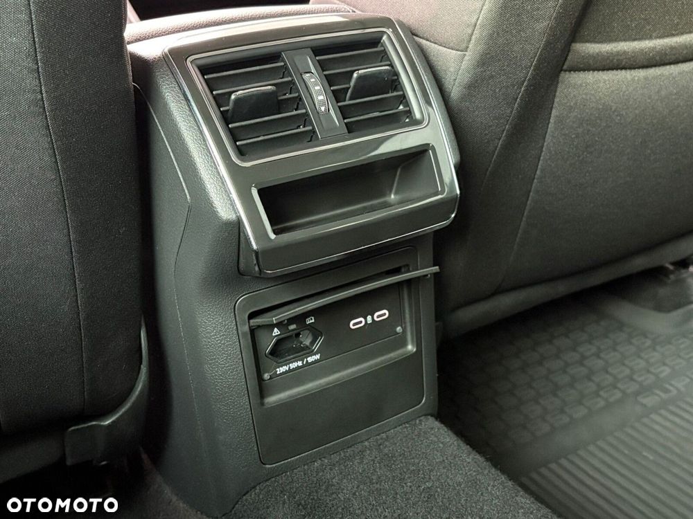 Skoda Superb 2.0 TDI SCR Ambition DSG - 14