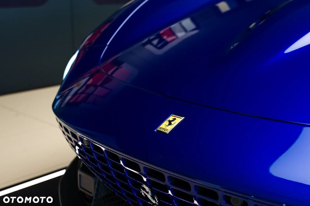 Ferrari Roma - 15