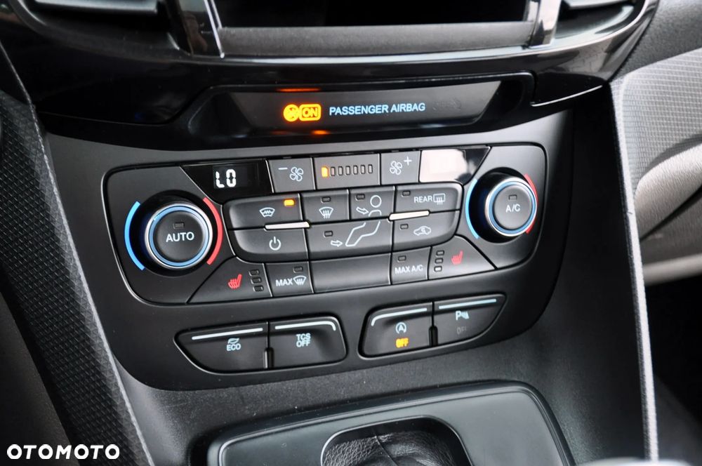 Ford Tourneo Connect - 34