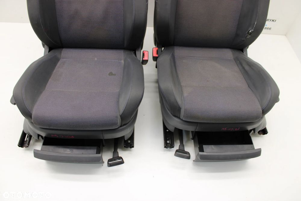 VW Polo 9n Siedzenia Folel Przód 3D - 2