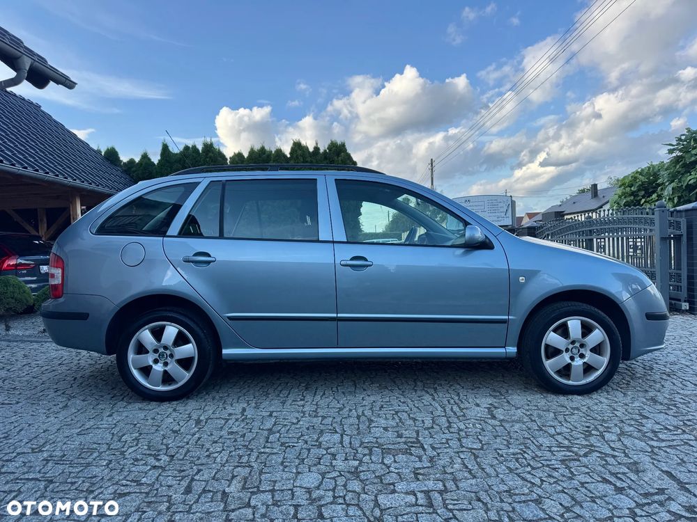 Skoda Fabia 2.0 Ambiente - 4