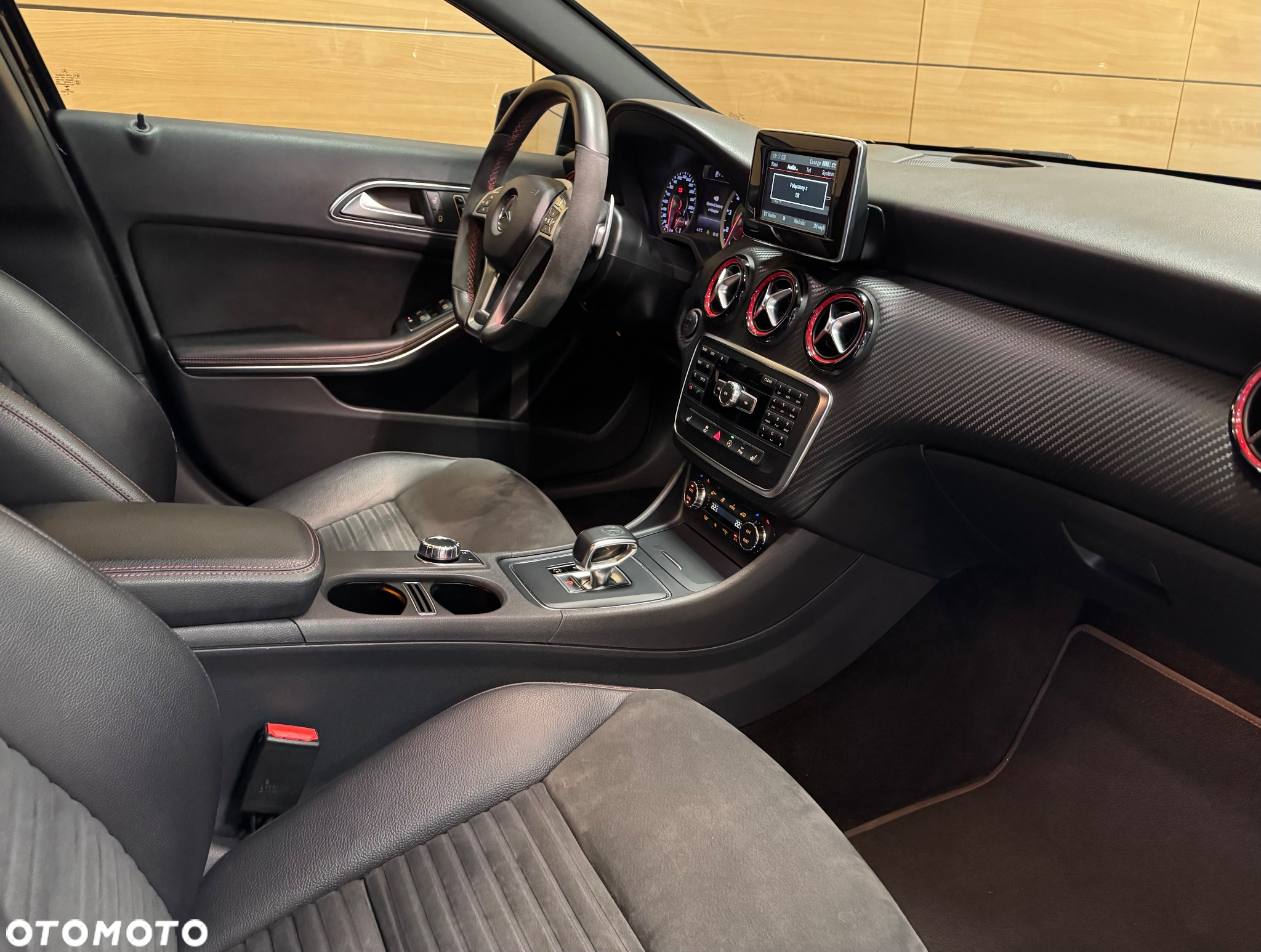 Mercedes-Benz Klasa A 45 AMG 4-Matic - 18
