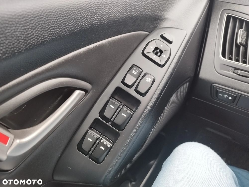 Hyundai ix35 2.0 2WD Style - 32