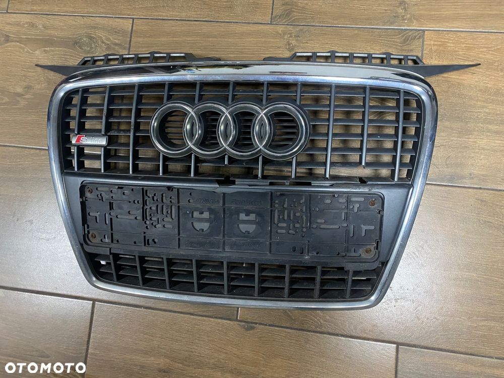 GRILL ATRAPA S-LINE 8P4853651A A3 8P LIFT 05-08 ORG. - 2