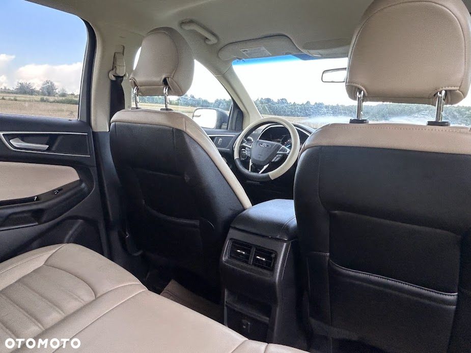 Ford Edge - 24