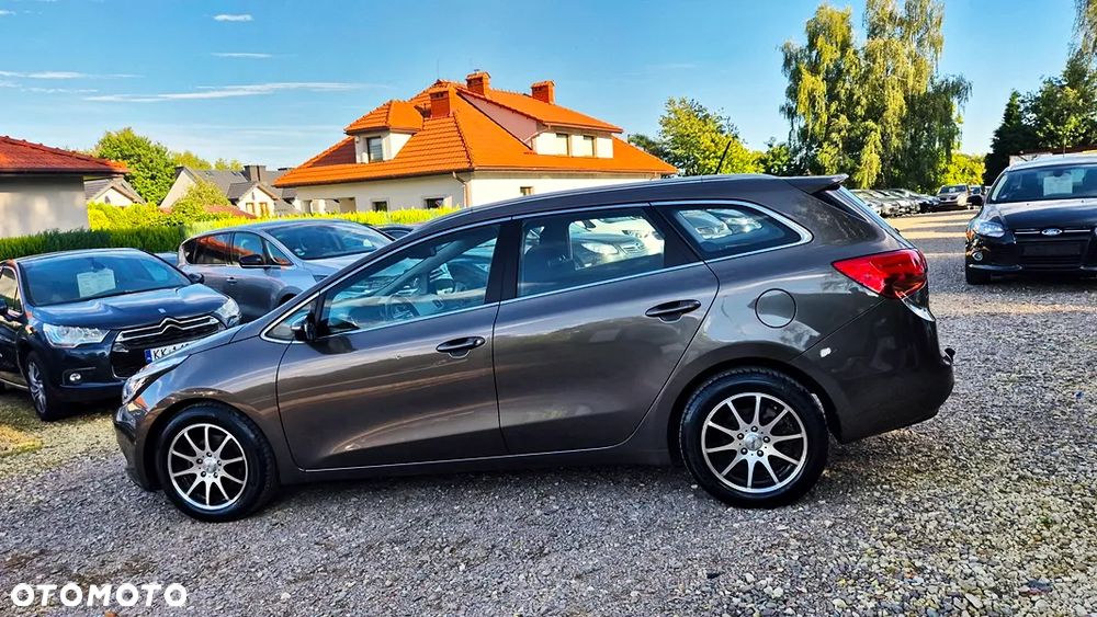 Kia Ceed 1.6 GDI XL - 21