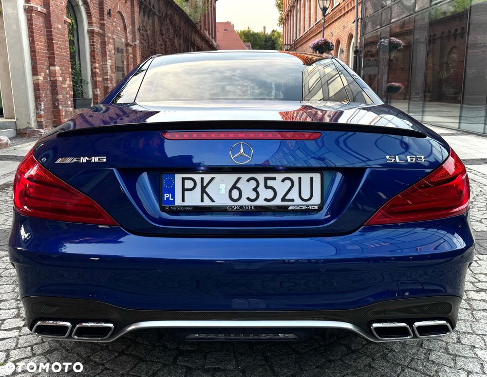 Mercedes-Benz SL 63 AMG - 6