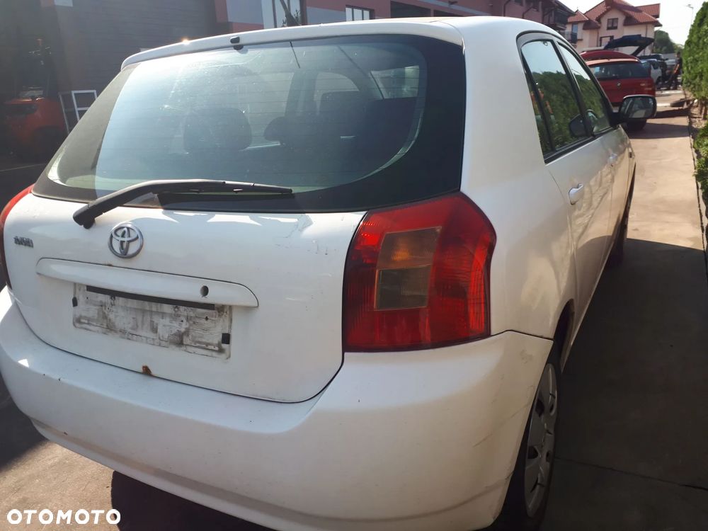 TOYOTA COROLLA E12 01-04 1.4 16V 4ZZ-FE KRATKA NAWIEWU ŚRODKOWA - 18